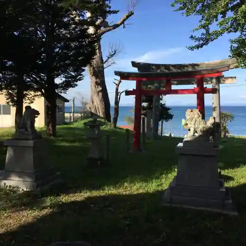 富士見町稲荷神社の鳥居