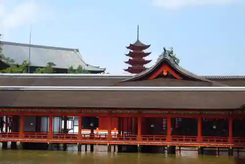 厳島神社の建物その他