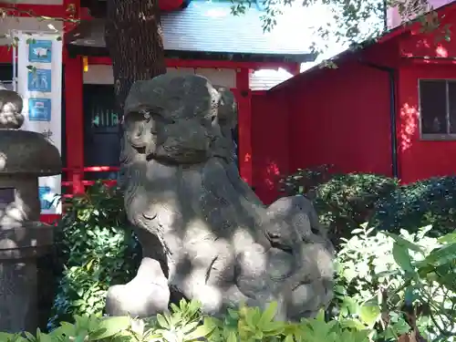 大島稲荷神社の狛犬