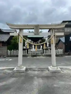 似島胡神社の{uncategorized: "未分類", other: "その他", undefined: "問題あり", building: "その他建物", grave: "お墓", sacred_gate: "鳥居", guardian: "狛犬", statue: "像", buddha: "仏像", history: "歴史", nature: "自然", garden: "庭園", animal: "動物", pagoda: "塔", temizu: "手水舎", mountain_gate: "山門・神門", sanctuary: "本殿・本堂", subordinate: "末社・摂社", art: "芸術", scenery: "景色", jizo: "地蔵", ema: "絵馬", goshuin: "御朱印", omikuji: "おみくじ", items: "授与品その他", amulet: "お守り", goshuincho: "御朱印帳", eats: "食事", festival: "お祭り", votive_dance: "神楽", shichigosan: "七五三参", wedding: "結婚式", experience: "体験その他", initially: "初詣", around: "周辺", anti_infection: "感染症対策"}