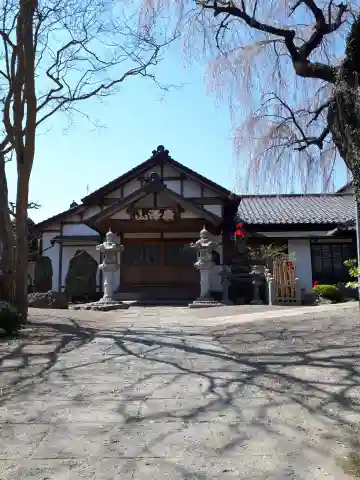 真福寺の本殿・本堂