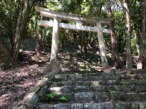 粒坐天照神社の鳥居