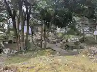 柳廼社の{uncategorized: "未分類", other: "その他", undefined: "問題あり", building: "その他建物", grave: "お墓", sacred_gate: "鳥居", guardian: "狛犬", statue: "像", buddha: "仏像", history: "歴史", nature: "自然", garden: "庭園", animal: "動物", pagoda: "塔", temizu: "手水舎", mountain_gate: "山門・神門", sanctuary: "本殿・本堂", subordinate: "末社・摂社", art: "芸術", scenery: "景色", jizo: "地蔵", ema: "絵馬", goshuin: "御朱印", omikuji: "おみくじ", items: "授与品その他", amulet: "お守り", goshuincho: "御朱印帳", eats: "食事", festival: "お祭り", votive_dance: "神楽", shichigosan: "七五三参", wedding: "結婚式", experience: "体験その他", initially: "初詣", around: "周辺", anti_infection: "感染症対策"}