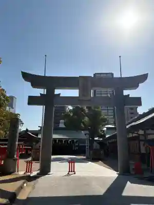 十日恵比須神社の{uncategorized: "未分類", other: "その他", undefined: "問題あり", building: "その他建物", grave: "お墓", sacred_gate: "鳥居", guardian: "狛犬", statue: "像", buddha: "仏像", history: "歴史", nature: "自然", garden: "庭園", animal: "動物", pagoda: "塔", temizu: "手水舎", mountain_gate: "山門・神門", sanctuary: "本殿・本堂", subordinate: "末社・摂社", art: "芸術", scenery: "景色", jizo: "地蔵", ema: "絵馬", goshuin: "御朱印", omikuji: "おみくじ", items: "授与品その他", amulet: "お守り", goshuincho: "御朱印帳", eats: "食事", festival: "お祭り", votive_dance: "神楽", shichigosan: "七五三参", wedding: "結婚式", experience: "体験その他", initially: "初詣", around: "周辺", anti_infection: "感染症対策"}