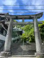 水神神社の{uncategorized: "未分類", other: "その他", undefined: "問題あり", building: "その他建物", grave: "お墓", sacred_gate: "鳥居", guardian: "狛犬", statue: "像", buddha: "仏像", history: "歴史", nature: "自然", garden: "庭園", animal: "動物", pagoda: "塔", temizu: "手水舎", mountain_gate: "山門・神門", sanctuary: "本殿・本堂", subordinate: "末社・摂社", art: "芸術", scenery: "景色", jizo: "地蔵", ema: "絵馬", goshuin: "御朱印", omikuji: "おみくじ", items: "授与品その他", amulet: "お守り", goshuincho: "御朱印帳", eats: "食事", festival: "お祭り", votive_dance: "神楽", shichigosan: "七五三参", wedding: "結婚式", experience: "体験その他", initially: "初詣", around: "周辺", anti_infection: "感染症対策"}