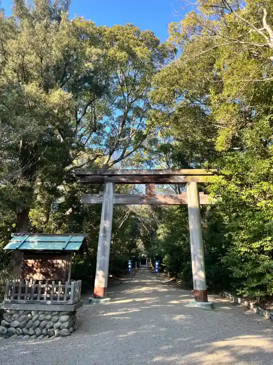 津八幡宮の{uncategorized: "未分類", other: "その他", undefined: "問題あり", building: "その他建物", grave: "お墓", sacred_gate: "鳥居", guardian: "狛犬", statue: "像", buddha: "仏像", history: "歴史", nature: "自然", garden: "庭園", animal: "動物", pagoda: "塔", temizu: "手水舎", mountain_gate: "山門・神門", sanctuary: "本殿・本堂", subordinate: "末社・摂社", art: "芸術", scenery: "景色", jizo: "地蔵", ema: "絵馬", goshuin: "御朱印", omikuji: "おみくじ", items: "授与品その他", amulet: "お守り", goshuincho: "御朱印帳", eats: "食事", festival: "お祭り", votive_dance: "神楽", shichigosan: "七五三参", wedding: "結婚式", experience: "体験その他", initially: "初詣", around: "周辺", anti_infection: "感染症対策"}