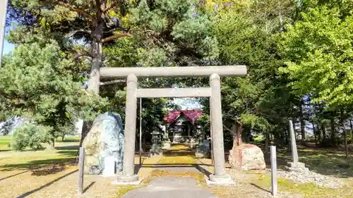 下メム神社の鳥居