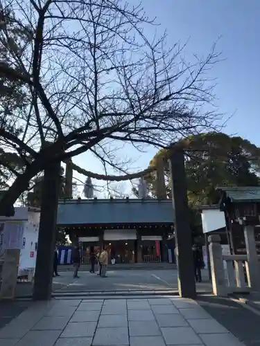 伊勢山皇大神宮の鳥居