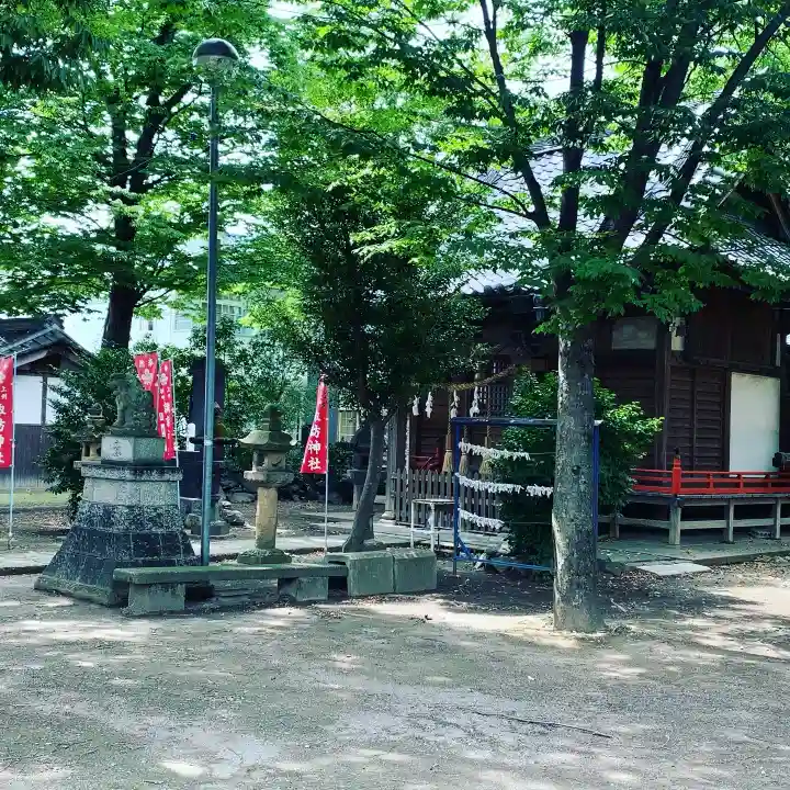 新町諏訪神社の本殿・本堂