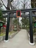 柞祖霊社の鳥居