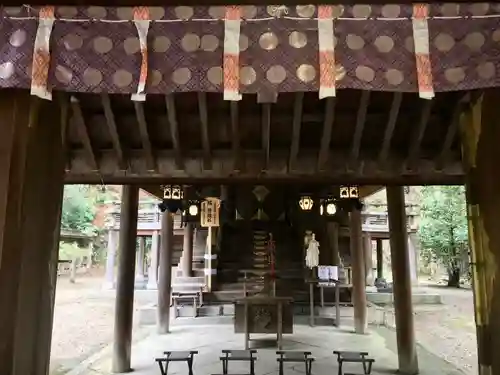 金崎宮の本殿・本堂