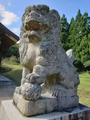 居多神社の狛犬