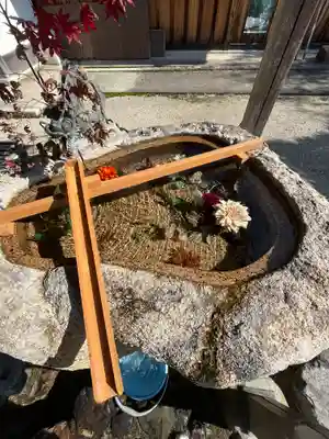 伊豆神社の手水舎