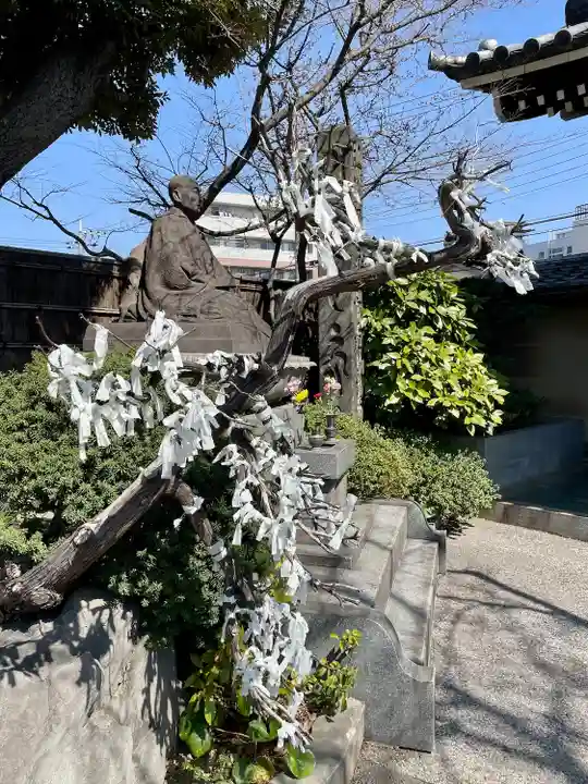 燈明寺(東京都)