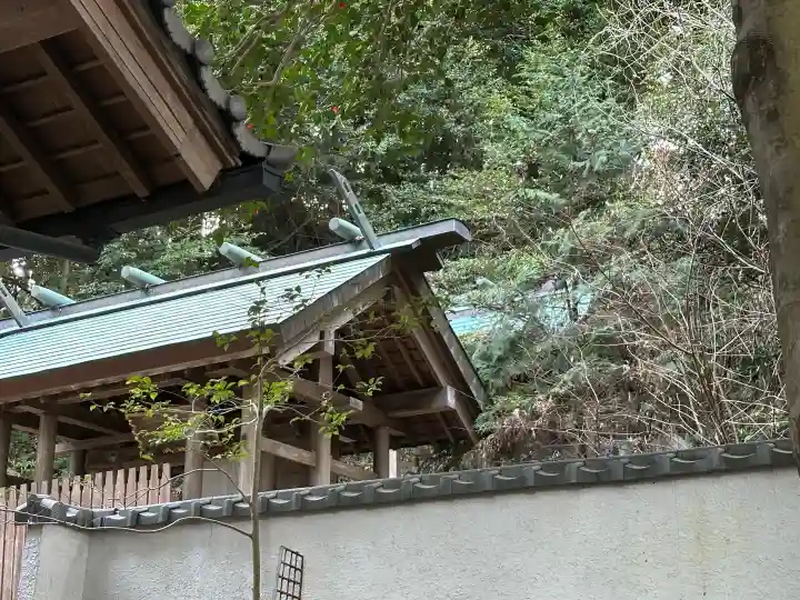 平群神社の{uncategorized: "未分類", other: "その他", undefined: "問題あり", building: "その他建物", grave: "お墓", sacred_gate: "鳥居", guardian: "狛犬", statue: "像", buddha: "仏像", history: "歴史", nature: "自然", garden: "庭園", animal: "動物", pagoda: "塔", temizu: "手水舎", mountain_gate: "山門・神門", sanctuary: "本殿・本堂", subordinate: "末社・摂社", art: "芸術", scenery: "景色", jizo: "地蔵", ema: "絵馬", goshuin: "御朱印", omikuji: "おみくじ", items: "授与品その他", amulet: "お守り", goshuincho: "御朱印帳", eats: "食事", festival: "お祭り", votive_dance: "神楽", shichigosan: "七五三参", wedding: "結婚式", experience: "体験その他", initially: "初詣", around: "周辺", anti_infection: "感染症対策"}