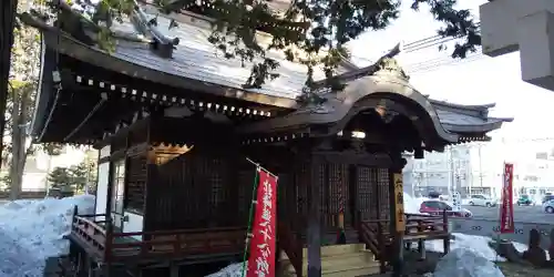 眞久寺の末社