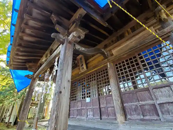 諏訪神社の本殿・本堂