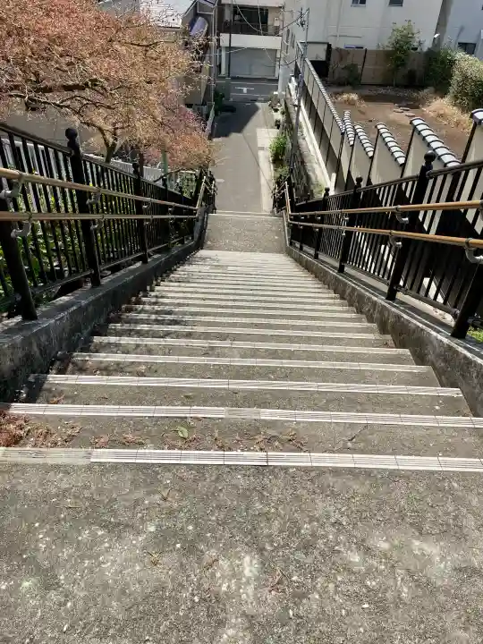 白山神社の{uncategorized: "未分類", other: "その他", undefined: "問題あり", building: "その他建物", grave: "お墓", sacred_gate: "鳥居", guardian: "狛犬", statue: "像", buddha: "仏像", history: "歴史", nature: "自然", garden: "庭園", animal: "動物", pagoda: "塔", temizu: "手水舎", mountain_gate: "山門・神門", sanctuary: "本殿・本堂", subordinate: "末社・摂社", art: "芸術", scenery: "景色", jizo: "地蔵", ema: "絵馬", goshuin: "御朱印", omikuji: "おみくじ", items: "授与品その他", amulet: "お守り", goshuincho: "御朱印帳", eats: "食事", festival: "お祭り", votive_dance: "神楽", shichigosan: "七五三参", wedding: "結婚式", experience: "体験その他", initially: "初詣", around: "周辺", anti_infection: "感染症対策"}