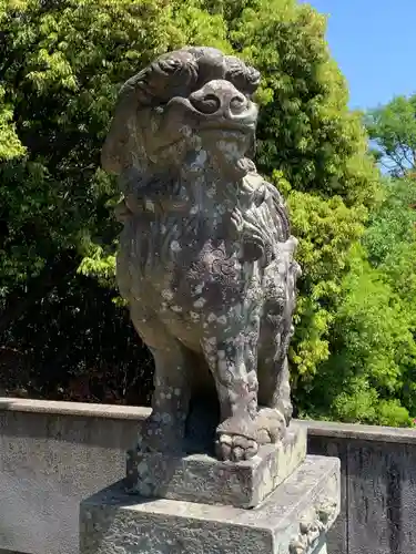 苫道国主神社の狛犬