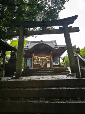三島神社の{uncategorized: "未分類", other: "その他", undefined: "問題あり", building: "その他建物", grave: "お墓", sacred_gate: "鳥居", guardian: "狛犬", statue: "像", buddha: "仏像", history: "歴史", nature: "自然", garden: "庭園", animal: "動物", pagoda: "塔", temizu: "手水舎", mountain_gate: "山門・神門", sanctuary: "本殿・本堂", subordinate: "末社・摂社", art: "芸術", scenery: "景色", jizo: "地蔵", ema: "絵馬", goshuin: "御朱印", omikuji: "おみくじ", items: "授与品その他", amulet: "お守り", goshuincho: "御朱印帳", eats: "食事", festival: "お祭り", votive_dance: "神楽", shichigosan: "七五三参", wedding: "結婚式", experience: "体験その他", initially: "初詣", around: "周辺", anti_infection: "感染症対策"}