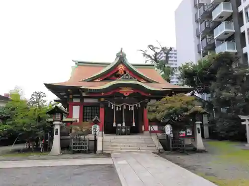 東神奈川熊野神社の本殿・本堂