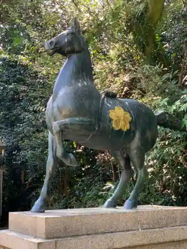 高岡市護国神社の狛犬