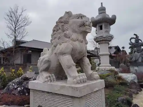 是字寺龍海院の狛犬