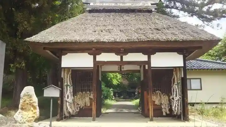 智識寺の山門・神門