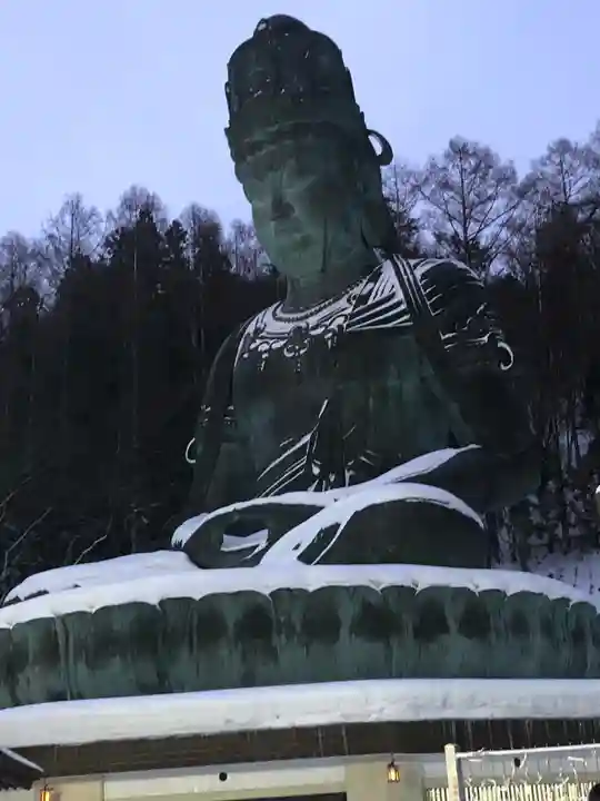青龍寺(昭和大仏)(青森県)