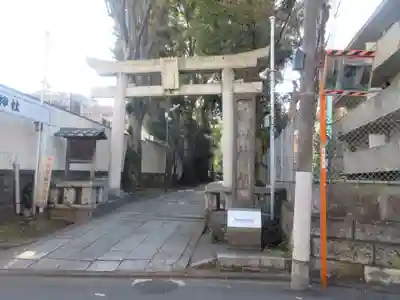 桐ヶ谷氷川神社の鳥居