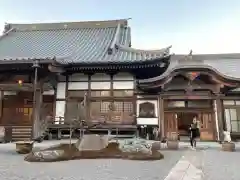 玉泉寺の本殿