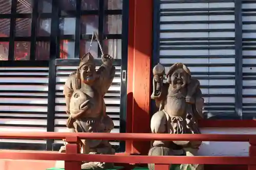 大前神社の像