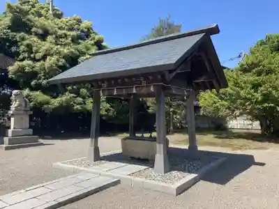 越中護国八幡宮の手水舎