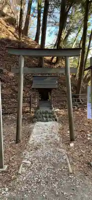 楯岩鬼怒姫神社の鳥居