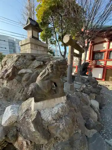 羽田神社の{uncategorized: "未分類", other: "その他", undefined: "問題あり", building: "その他建物", grave: "お墓", sacred_gate: "鳥居", guardian: "狛犬", statue: "像", buddha: "仏像", history: "歴史", nature: "自然", garden: "庭園", animal: "動物", pagoda: "塔", temizu: "手水舎", mountain_gate: "山門・神門", sanctuary: "本殿・本堂", subordinate: "末社・摂社", art: "芸術", scenery: "景色", jizo: "地蔵", ema: "絵馬", goshuin: "御朱印", omikuji: "おみくじ", items: "授与品その他", amulet: "お守り", goshuincho: "御朱印帳", eats: "食事", festival: "お祭り", votive_dance: "神楽", shichigosan: "七五三参", wedding: "結婚式", experience: "体験その他", initially: "初詣", around: "周辺", anti_infection: "感染症対策"}