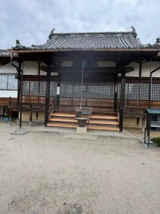 長雲寺の{uncategorized: "未分類", other: "その他", undefined: "問題あり", building: "その他建物", grave: "お墓", sacred_gate: "鳥居", guardian: "狛犬", statue: "像", buddha: "仏像", history: "歴史", nature: "自然", garden: "庭園", animal: "動物", pagoda: "塔", temizu: "手水舎", mountain_gate: "山門・神門", sanctuary: "本殿・本堂", subordinate: "末社・摂社", art: "芸術", scenery: "景色", jizo: "地蔵", ema: "絵馬", goshuin: "御朱印", omikuji: "おみくじ", items: "授与品その他", amulet: "お守り", goshuincho: "御朱印帳", eats: "食事", festival: "お祭り", votive_dance: "神楽", shichigosan: "七五三参", wedding: "結婚式", experience: "体験その他", initially: "初詣", around: "周辺", anti_infection: "感染症対策"}