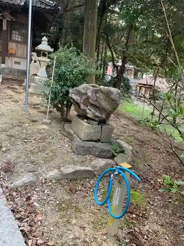 烏帽子岩神社の建物その他