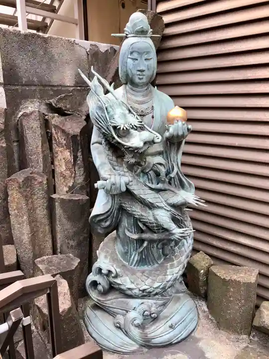 白龍弁財天(東京都)