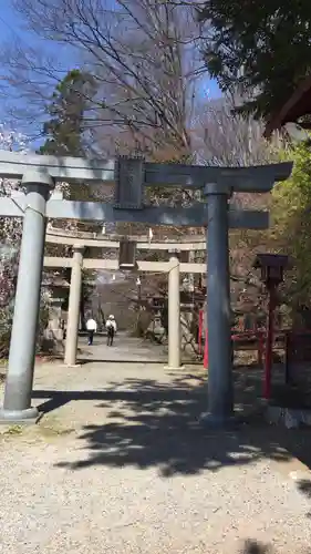 鼻顔稲荷神社の鳥居