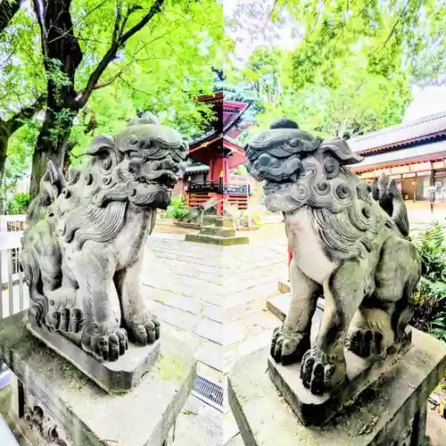 王子稲荷神社の狛犬