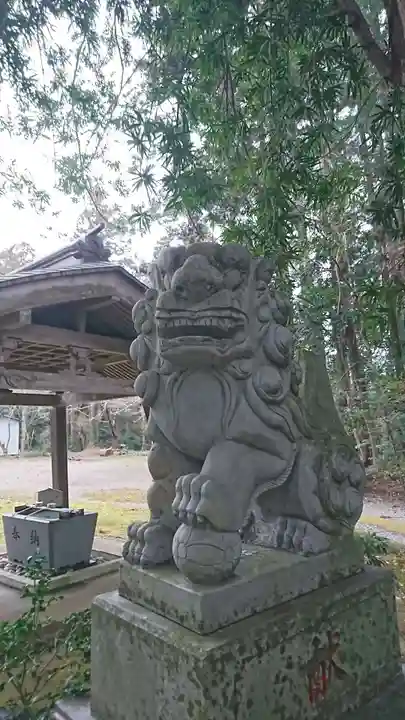 高田神社の狛犬