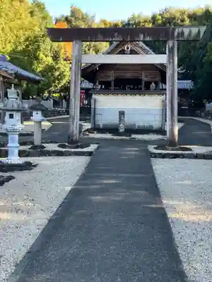 虫鹿神社(前原)の鳥居