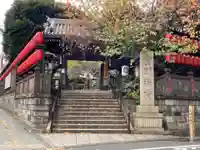 豊川稲荷東京別院の山門・神門