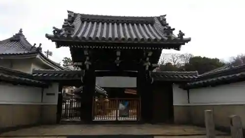 金台寺の山門