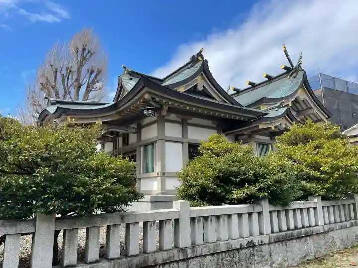 氷川神社の{uncategorized: "未分類", other: "その他", undefined: "問題あり", building: "その他建物", grave: "お墓", sacred_gate: "鳥居", guardian: "狛犬", statue: "像", buddha: "仏像", history: "歴史", nature: "自然", garden: "庭園", animal: "動物", pagoda: "塔", temizu: "手水舎", mountain_gate: "山門・神門", sanctuary: "本殿・本堂", subordinate: "末社・摂社", art: "芸術", scenery: "景色", jizo: "地蔵", ema: "絵馬", goshuin: "御朱印", omikuji: "おみくじ", items: "授与品その他", amulet: "お守り", goshuincho: "御朱印帳", eats: "食事", festival: "お祭り", votive_dance: "神楽", shichigosan: "七五三参", wedding: "結婚式", experience: "体験その他", initially: "初詣", around: "周辺", anti_infection: "感染症対策"}