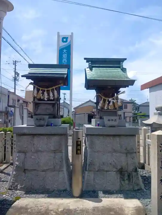 津島神社の{uncategorized: "未分類", other: "その他", undefined: "問題あり", building: "その他建物", grave: "お墓", sacred_gate: "鳥居", guardian: "狛犬", statue: "像", buddha: "仏像", history: "歴史", nature: "自然", garden: "庭園", animal: "動物", pagoda: "塔", temizu: "手水舎", mountain_gate: "山門・神門", sanctuary: "本殿・本堂", subordinate: "末社・摂社", art: "芸術", scenery: "景色", jizo: "地蔵", ema: "絵馬", goshuin: "御朱印", omikuji: "おみくじ", items: "授与品その他", amulet: "お守り", goshuincho: "御朱印帳", eats: "食事", festival: "お祭り", votive_dance: "神楽", shichigosan: "七五三参", wedding: "結婚式", experience: "体験その他", initially: "初詣", around: "周辺", anti_infection: "感染症対策"}