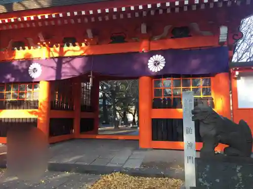 葛飾八幡宮の山門・神門