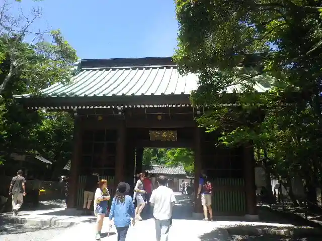 高徳院の山門・神門