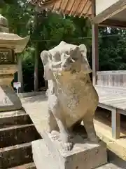 高峯神社の狛犬