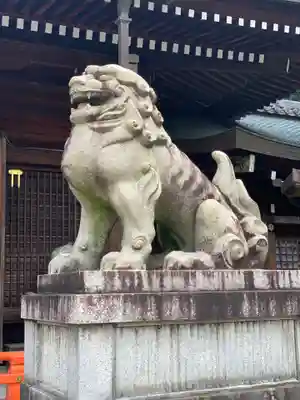 京都霊山護國神社の狛犬